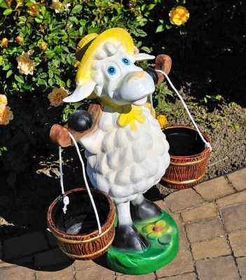 podstavka-dlya-cvetov-ovca-s-vedrami-98998482309696