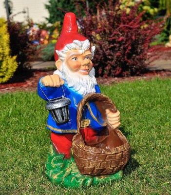 sadovaya-figura-gnom-s-korzinoy-i-fonarem1365-92237274767722