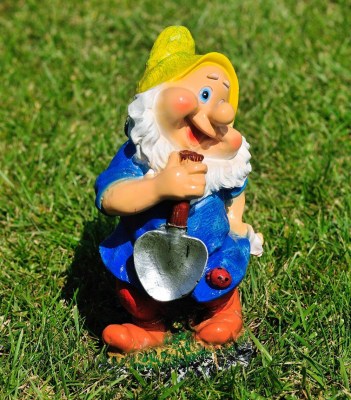 sadovaya-figura-gnom-s-lopatoy-m-90688617590061