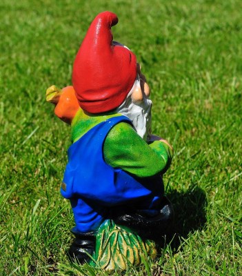 sadovaya-figura-gnom-s-morkovkoy-m-26180213612807