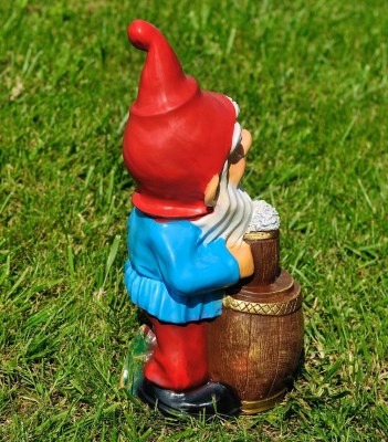 sadovaya-figura-gnom-s-pivom-m-20137144903766