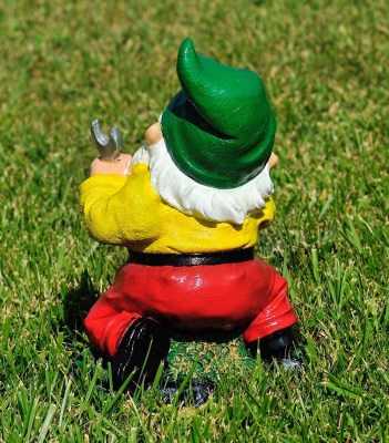 sadovaya-figura-gnom-santehnik-m-25360300635975