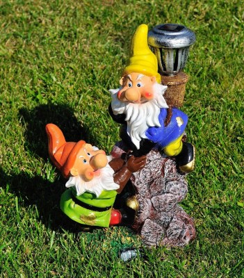 sadovaya-figura-gnomy-skalolazy-s-fonarem-82700100220080