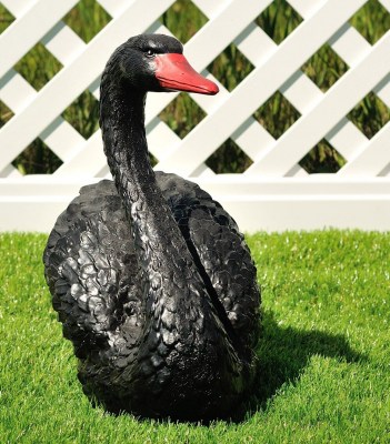 sadovaya-figura-lebed-m-chernyy-11804753695803