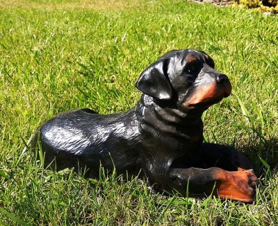 sadovaya-figura-shchenok-rotveylera-66119581337985