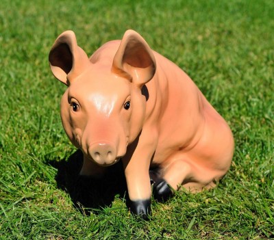 sadovaya-figura-svinya-sidyachaya-72946463753541