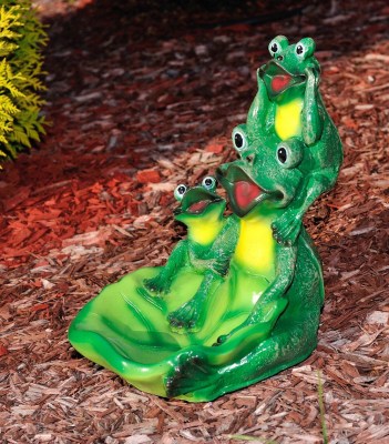 sadovaya-figura-troe-lyagushat-35892445349080