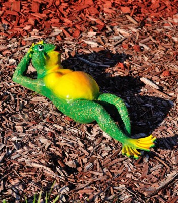 sadovaya-figura-zhaba-na-otdyhe-12947463522555